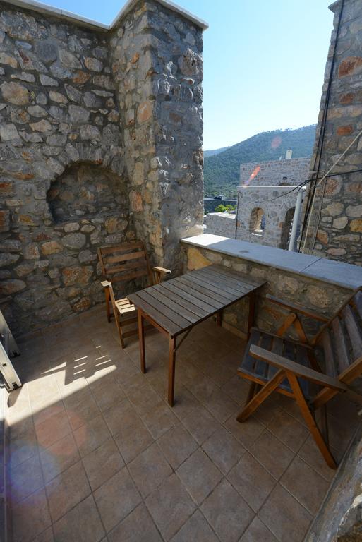 Stoneapartments, Γ Κωσταλοσ Και Σια Οε Авгонима Экстерьер фото