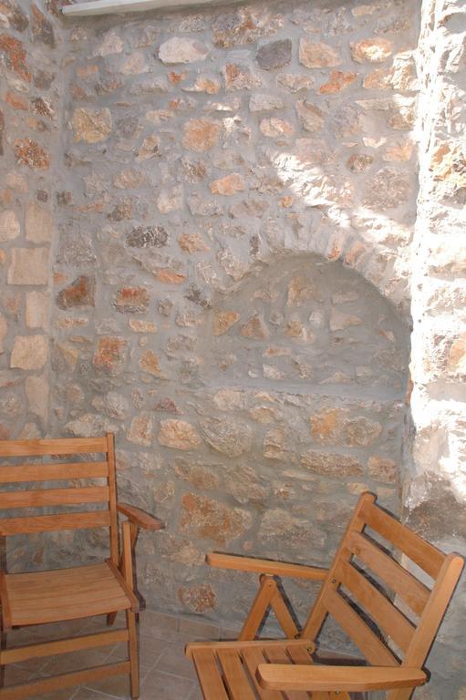 Stoneapartments, Γ Κωσταλοσ Και Σια Οε Авгонима Экстерьер фото