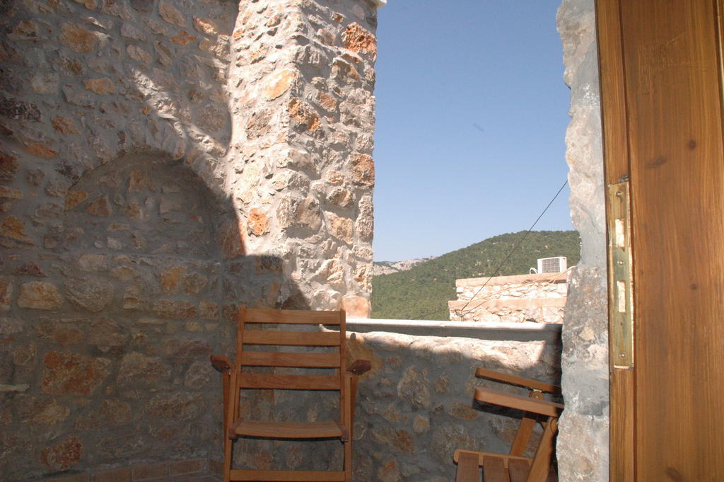 Stoneapartments, Γ Κωσταλοσ Και Σια Οε Авгонима Экстерьер фото